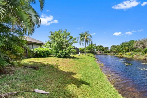 Villa ou maison à vendre à Delray Beach, Floride: 2 chambres, 122.17 m2 № 1129074 - photo 2