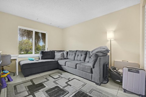 Immobilier commercial à vendre à Coral Springs, Floride: 524.71 m2 № 1003799 - photo 20