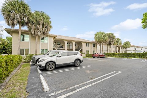 Immobilier commercial à vendre à Coral Springs, Floride: 524.71 m2 № 1003799 - photo 29