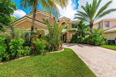 House in Royal Palm Beach, Florida 6 bedrooms, 297.19 sq.m. № 1282799 - photo 2