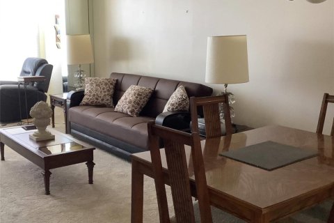 Condo in Sunrise, Florida, 1 bedroom  № 1176963 - photo 3