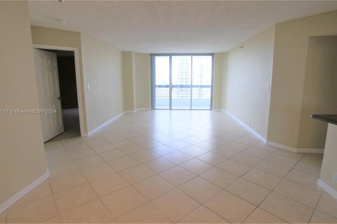 Copropriété à vendre à Aventura, Floride: 2 chambres, 109.72 m2 № 1268901 - photo 7