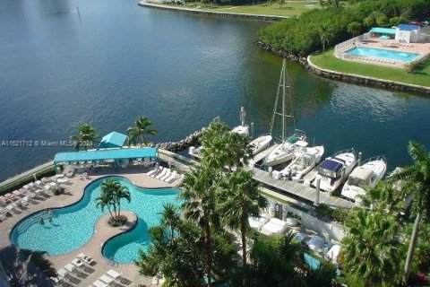 Copropriété à vendre à Aventura, Floride: 2 chambres, 109.72 m2 № 1268901 - photo 2