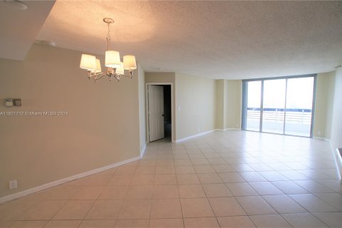 Copropriété à vendre à Aventura, Floride: 2 chambres, 109.72 m2 № 1268901 - photo 6