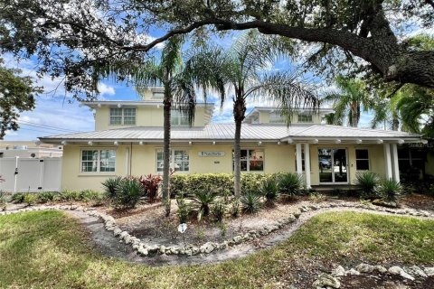 Immobilier commercial à vendre à Bradenton, Floride: 401.71 m2 № 1381433 - photo 1