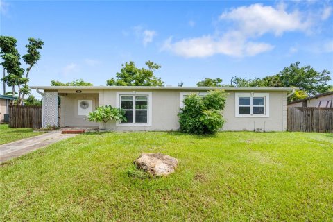 Villa ou maison à vendre à North Port, Floride: 3 chambres, 116.41 m2 № 1251665 - photo 1