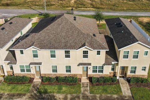 Touwnhouse à vendre à Davenport, Floride: 3 chambres, 125.23 m2 № 1295258 - photo 1