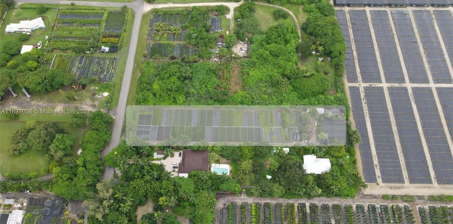 Terreno en Miami, Florida № 1309173