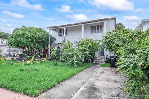 Touwnhouse à vendre à Miami Beach, Floride: 2 chambres, 100.33 m2 № 1404465 - photo 3