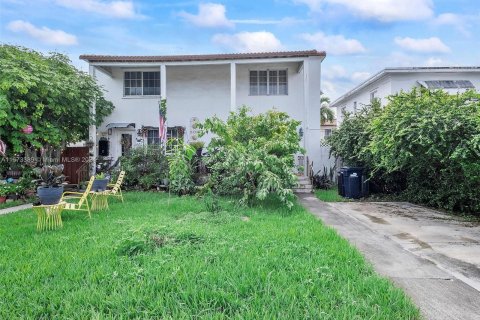 Touwnhouse à vendre à Miami Beach, Floride: 2 chambres, 100.33 m2 № 1404465 - photo 4