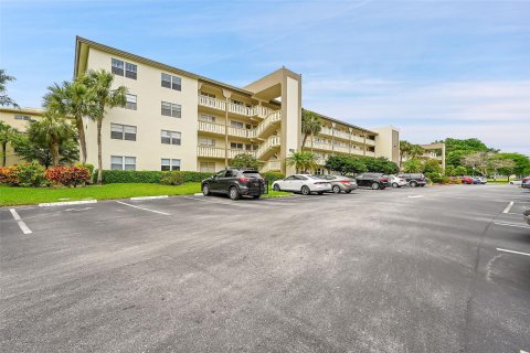 Copropriété à vendre à Coconut Creek, Floride: 2 chambres, 120.77 m2 № 1079644 - photo 1