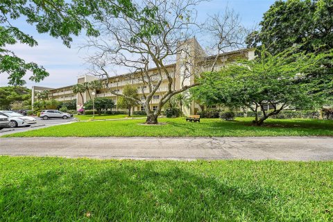 Condominio en venta en Coconut Creek, Florida, 2 dormitorios, 120.77 m2 № 1079644 - foto 4