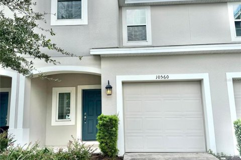 Townhouse in Orlando, Florida 3 bedrooms, 126.25 sq.m. № 1388997 - photo 1