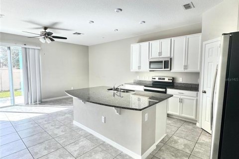 Townhouse in Orlando, Florida 3 bedrooms, 126.25 sq.m. № 1388997 - photo 3