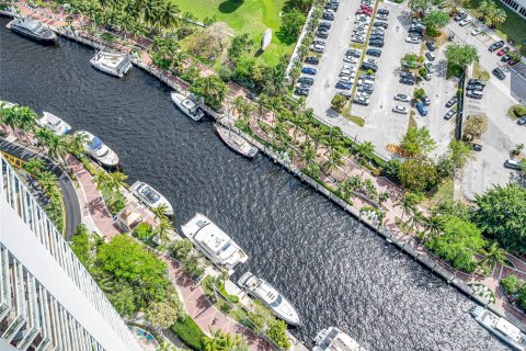 Condo in Fort Lauderdale, Florida, 3 bedrooms  № 1077503 - photo 24