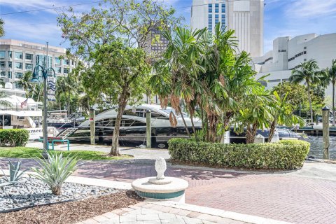 Condo in Fort Lauderdale, Florida, 3 bedrooms  № 1077503 - photo 5