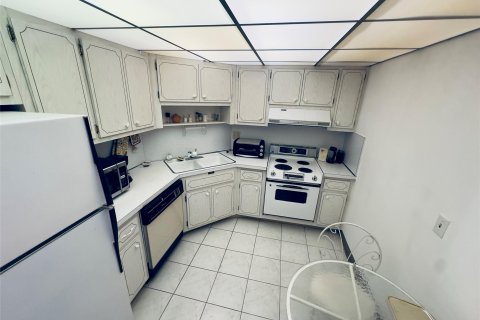 Copropriété à vendre à Fort Lauderdale, Floride: 2 chambres, 113.15 m2 № 1077505 - photo 18