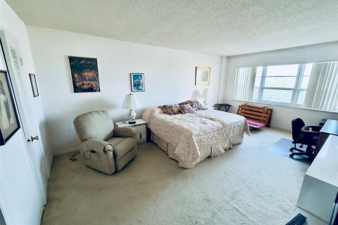 Copropriété à vendre à Fort Lauderdale, Floride: 2 chambres, 113.15 m2 № 1077505 - photo 22