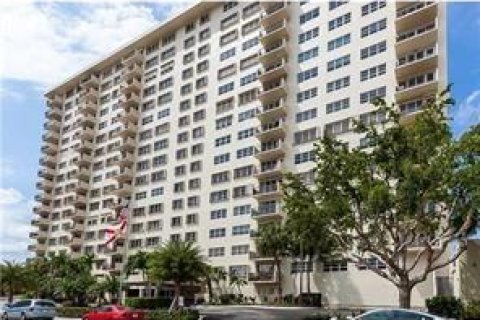 Condominio en venta en Fort Lauderdale, Florida, 2 dormitorios, 113.15 m2 № 1077505 - foto 3