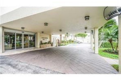 Copropriété à vendre à Fort Lauderdale, Floride: 2 chambres, 113.15 m2 № 1077505 - photo 4