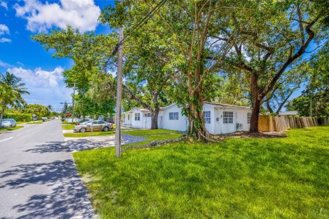 Immobilier commercial à vendre à Hallandale Beach, Floride № 1232250 - photo 11