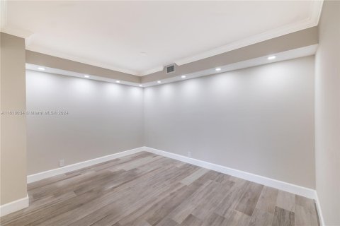 Copropriété à vendre à Miami, Floride: 2 chambres, 135.36 m2 № 1232247 - photo 9