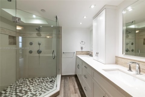 Copropriété à vendre à Miami, Floride: 2 chambres, 135.36 m2 № 1232247 - photo 23