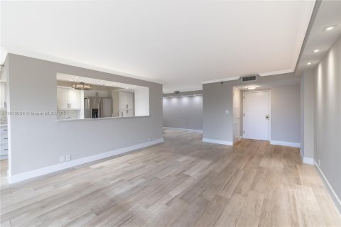 Copropriété à vendre à Miami, Floride: 2 chambres, 135.36 m2 № 1232247 - photo 7