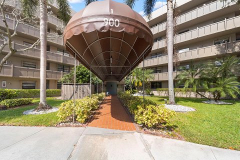 Condominio en venta en Pembroke Pines, Florida, 2 dormitorios, 94.85 m2 № 816214 - foto 21