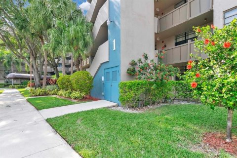 Condominio en venta en Pembroke Pines, Florida, 2 dormitorios, 94.85 m2 № 816214 - foto 22