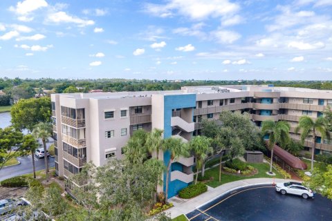 Condominio en venta en Pembroke Pines, Florida, 2 dormitorios, 94.85 m2 № 816214 - foto 16