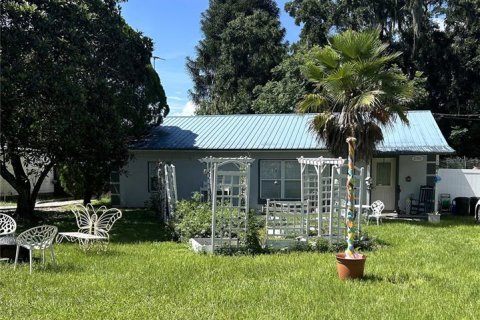 House in Zephyrhills, Florida 3 bedrooms, 132.57 sq.m. № 1312523 - photo 3