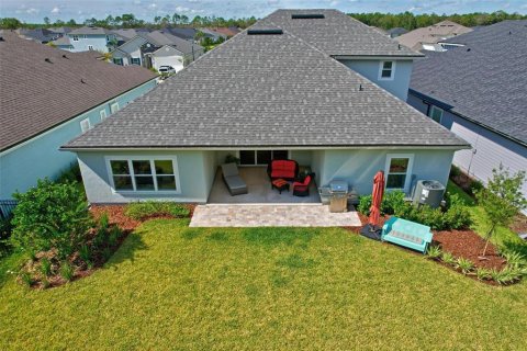 Villa ou maison à vendre à Palm Coast, Floride: 5 chambres, 271.18 m2 № 748982 - photo 9