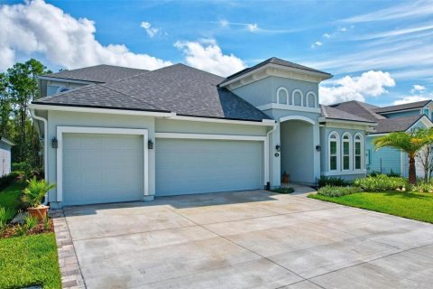 Villa ou maison à vendre à Palm Coast, Floride: 5 chambres, 271.18 m2 № 748982 - photo 2