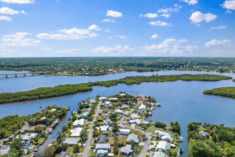 House in Stuart, Florida 3 bedrooms, 107.95 sq.m. № 1134909 - photo 29