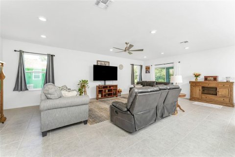 Casa en venta en Punta Gorda, Florida, 3 dormitorios, 192.68 m2 № 799651 - foto 4
