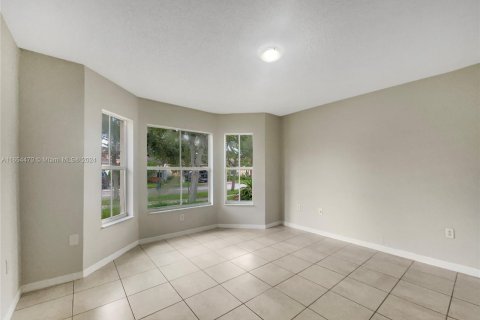 House in Homestead, Florida 4 bedrooms, 193.33 sq.m. № 1348961 - photo 20