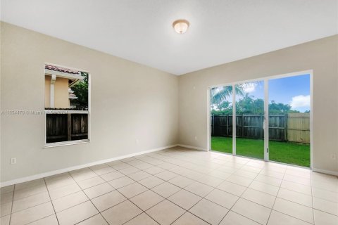 House in Homestead, Florida 4 bedrooms, 193.33 sq.m. № 1348961 - photo 4