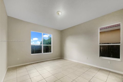 House in Homestead, Florida 4 bedrooms, 193.33 sq.m. № 1348961 - photo 3