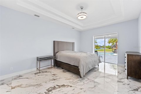 Villa ou maison à vendre à Cape Coral, Floride: 3 chambres, 230.68 m2 № 823949 - photo 23
