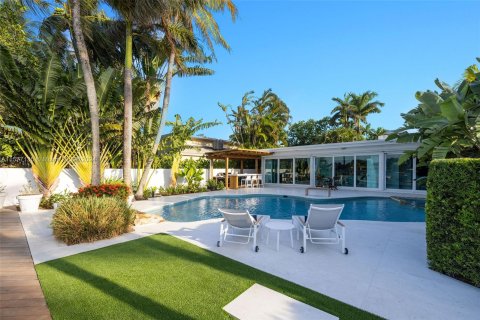 Casa en venta en Miami Beach, Florida, 4 dormitorios, 288.46 m2 № 1399762 - foto 9