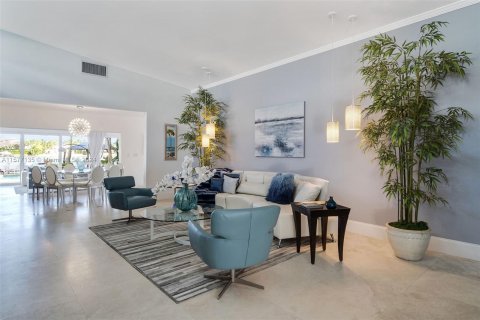 Casa en venta en Miami Beach, Florida, 4 dormitorios, 288.46 m2 № 1399762 - foto 17