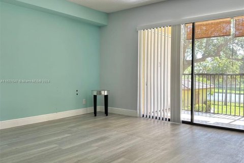 Copropriété à vendre à Coral Springs, Floride: 3 chambres, 117.99 m2 № 1281777 - photo 5