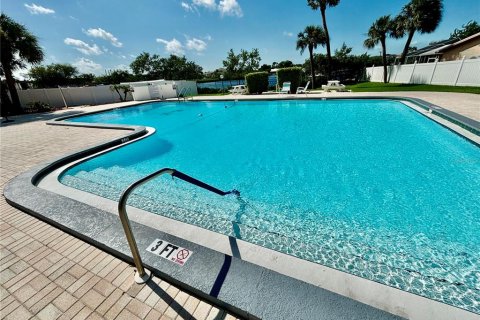 Condo in New Port Richey, Florida, 1 bedroom  № 1319437 - photo 26