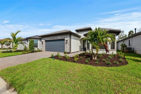 Villa ou maison à vendre à North Port, Floride: 3 chambres, 191.01 m2 № 1273362 - photo 2