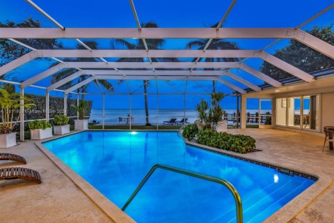 Casa en venta en Key Biscayne, Florida, 5 dormitorios, 336.31 m2 № 1235009 - foto 4