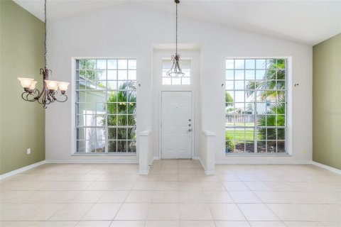 Villa ou maison à vendre à Merrit Island, Floride: 4 chambres, 205.87 m2 № 1124987 - photo 4