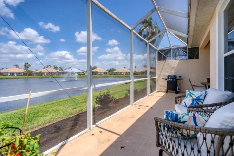 Villa ou maison à vendre à North Port, Floride: 2 chambres, 154.78 m2 № 1125171 - photo 28