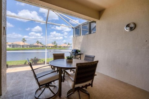 Villa ou maison à vendre à North Port, Floride: 2 chambres, 154.78 m2 № 1125171 - photo 29