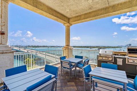 Condominio en venta en Riviera Beach, Florida, 3 dormitorios, 167.5 m2 № 703903 - foto 2